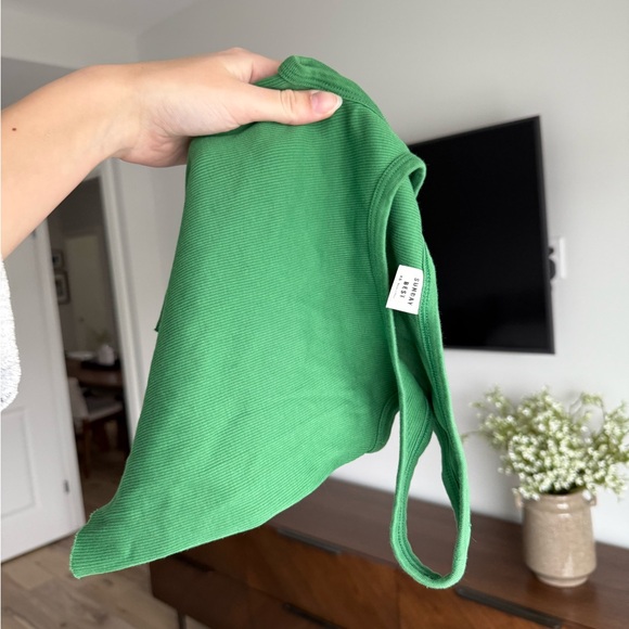 Sunday best tank - Picture 3 of 5